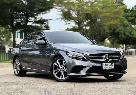 Mercedes-Benz C-Class C220d W205 2019 เลขไมล์น้อย เจ้าของเดียวป้ายแดง รถสวย ประวัติศูนย์  