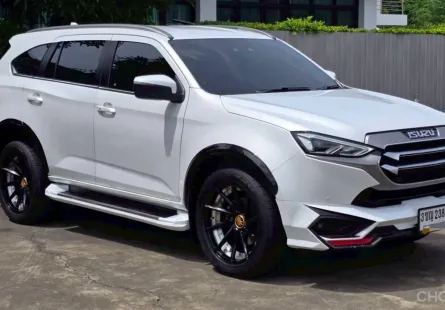 Isuzu MU-X 3.0 ปี 2020 รถสวยมือเดียวป้ายแดง แต่งสวย ไมล์น้อย 4WD  