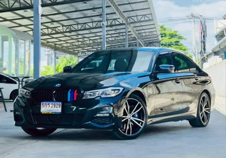 BMW 3 Series 2.0 330e 2022 รถบ้านมือเดียว ไม่เคยมีอุบัติเหตุ 