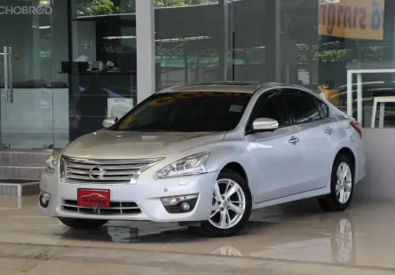 Nissan TEANA 2.5 XV ปี 2014 รถบ้านมือเดียว ใช้น้อยมากเข้าศูนย์ตลอด ไม่เคยติดแก๊ส สวยเดิม ออกรถ0บาท