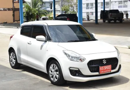 Suzuki Swift 1.2 GL  สีขาว เกียร์ออโต้ ปี2019