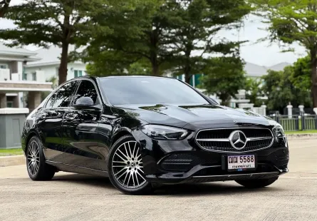 Mercedes-Benz C-Class C220d Avantgarde 2023 วารันตีศูนย์ยังเหลือ มือเดียวป้ายแดง  