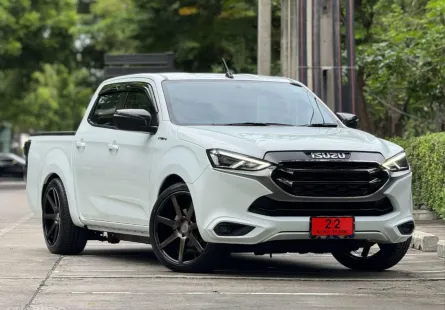 Isuzu D-Max Cab4 1.9  L DA AT มือเดียว ไมล์2หมื่่นโลแท้ สภาพป้ายแดง แต่งจัดทรงมาให้แล้ว