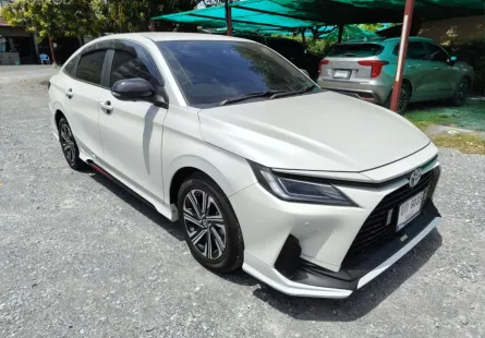 Toyota Yaris Ativ 1.2 Premium Luxury ปี 2023 รถรุ่นท็อปสุด