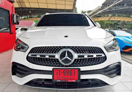 Mercedes-Benz GLA-Class 1.3 GLA200 2022 สภาพป้ายแดง มือเดียว ไมล์น้อย 