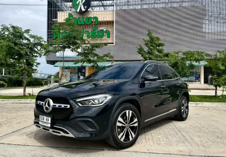 Mercedes-Benz GLA-Class 1.3 GLA200 2021 มือเดียว วิ่งน้อย  สภาพใหม่ ประวัติดี  