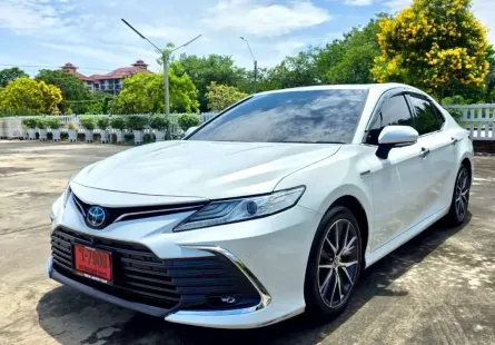 2023 Toyota CAMRY 2.5 HEV Premium Luxury รถเก๋ง 4 ประตู รถบ้านแท้  ไมล์น้อย มือเดียวป้าบแดง  