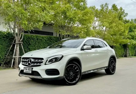 Mercedes-Benz GLA-Class 2.0 GLA250 2018 รถสวยสภาพดี 