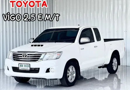 ผ่อนเบา 5,xxx บาท Toyota Hilux Vigo 2.5E รถกระบะแคป 
