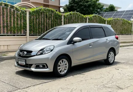 Honda Mobilio 1.5 V ปี 2015 เกียร์อัตโนมัติสุดคุ้ม