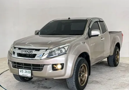 Isuzu D-Max All New Spacecab Hi-Lander 2.5 Z เกียร์ธรรมดา ปี 2013 ผ่อนเริ่มต้น 4,xxx บาท