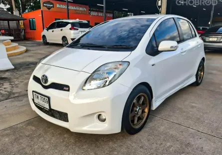 Toyota Yaris 1.5 RS เกียร์ออโต้ ปี 2012 ผ่อนเริ่มต้น 3,xxx บาท