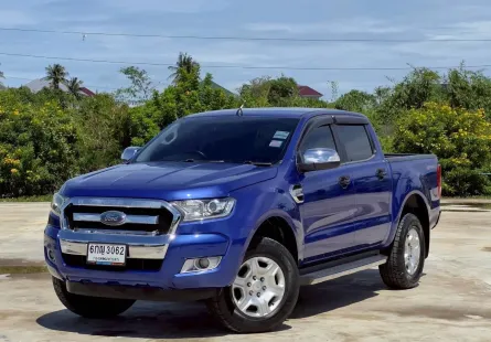 Ford Ranger Hi Rider Double Cab 2.2 XLT 4×2 เกียร์ AT สีน้ำเงิน ปี 2017 รถบ้านมือเดียว ไมล์น้อย 