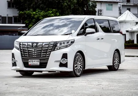 Toyota Alphard 2.5 2015 รถครอบครัวสุดหรู