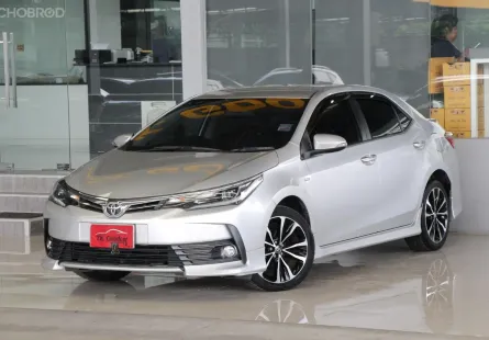 Toyota COROLLA 1.8 ESPORT ปี 2018 ไมล์แท้9x,xxxโล รถบ้านมือเดียว ไม่เคยติดแก๊ส สวยทั้งคัน ฟรีดาวน์
