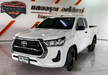 Toyota Revo Smart Cab 2.4 Entry Z Edition เกียร์ธรรมดา ปี 2021 ผ่อนเริ่มต้น 6,xxx บาท