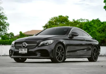 Benz C200 Coupe AMG สีเทาเข้ม ปี 2019  เครื่อง 2,000 cc. ราคาถูกที่สุดในตลาดตอนนี้เลย
