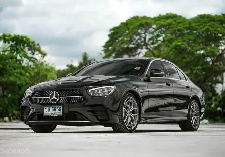 Benz E220d AMG Facelift W213 ปี 2021 สภาพใหม่ ๆ รถมือเดียวป้ายแดง เซอร์วิสศูนย์ตลอด