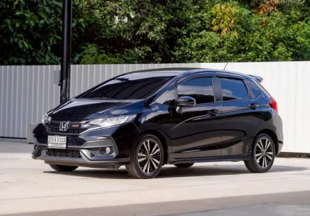 Honda Jazz 1.5 i-VTEC RS 2022 รถบ้านมือสอง คุณภาพเยี่ยม ไมล์น้อย มือเดียวป้ายแดง 