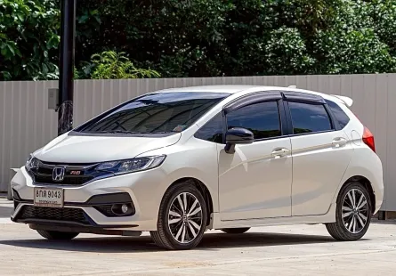Honda Jazz 1.5 i-VTEC RS 2019 ราคาพิเศษ รถบ้านสวย มือเดียว ไมล์น้อย  