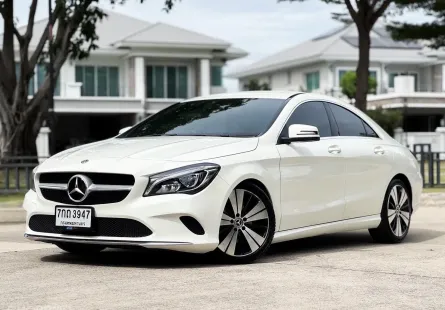 Mercedes-Benz CLA-Class CLA200 2018 รถหรู พร้อมใช้งาน มือเดียว ป้ายแดง  