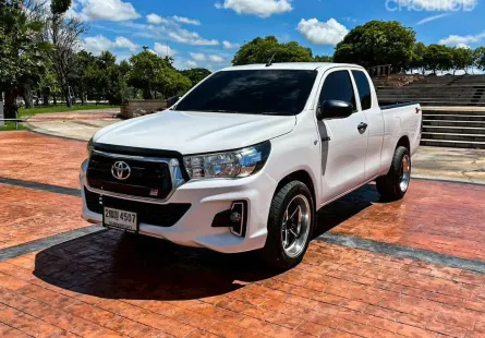 Toyota Revo Smart Cab 2.4 J เกียร์ธรรมดา ปี 2018 ผ่อนเริ่มต้น 6,xxx บาท