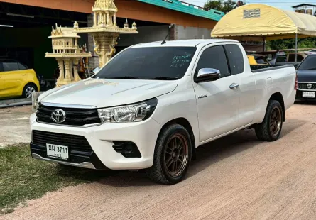 Toyota Revo Smart Cab 2.4 E เกียร์ธรรมดา ปี 2017/2018  ผ่อนเริ่มต้น 5,xxx บาท