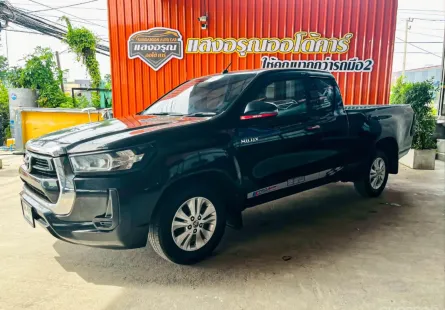 Toyota Revo Smart Cab 2.4 Entry Z Edition เกียร์ธรรมดา ปี 2021 ผ่อนเริ่มต้น 6,xxx บาท