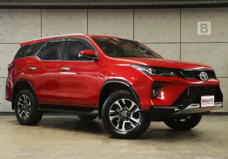 2022 Toyota FORTUNER 2.4 Leader V AT ไมล์เเท้ 1 หมื่น รับประกันตัวรถจาก TOYOTA 5ปี 150,000KM B3258