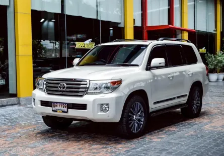 Toyota Land Cruiser 4.5 Sahara 4WD 2014 รถ SUV สภาพดี รถสวย ไมล์น้อย พร้อมใช้งาน เจ้าของขายเอง 