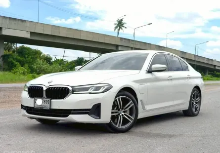 2021 BMW 5 Series 2.0 530e รถเก๋ง 4 ประตู รถสภาพดี มีประกัน ไมล์น้อย มือเดียวป้ายแดง  