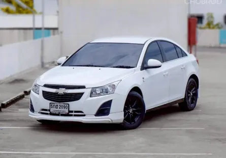 Chevrolet Cruze 1.6 LT ปี 2013 เกียร์ออโต้ สีขาว สวยงาม รถบ้าน ไมล์น้อย 