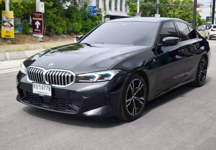 BMW 3 Series 320d 2025 สีดำ สภาพดีเยี่ยม รถบ้านพร้อมใช้งาน มือเดียวป้ายแดง ไมล์น้อย เจ้าของขายเอง 