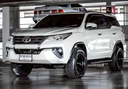 Toyota Fortuner 2.8 V 2016 สีขาว สวยงาม ไมล์แท้