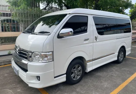  TOYOTA  VENTURY 3.0 VAuto รถเจ้าของเดียว รถสวย ไม่มีชน ประตูสไลท์ 2 ช้าง มีกล้องหลัง ยางใหม่ MICHEL