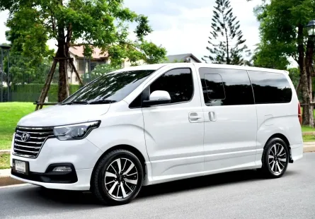 2019 Hyundai H-1 2.5 Limited III รถตู้/VAN ออกรถง่าย รถศูนย์ ไมล์แท้  ประวัติดี 