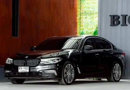 2017 BMW 5 Series 2.0 530e รถเก๋ง 4 ประตู รถบ้านแท้