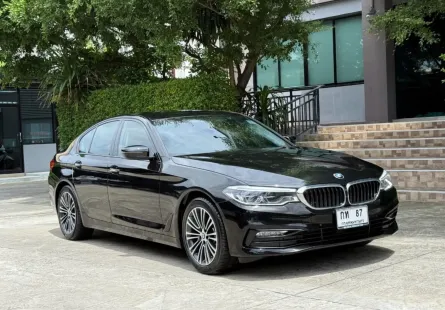 2018 BMW 520D SPORT LINE รถมือเดียวออกป้ายแดง รถวิ่งน้อย เข้าศูนย์ตลอด รถไม่เคยมีอุบัติเหตุครับ
