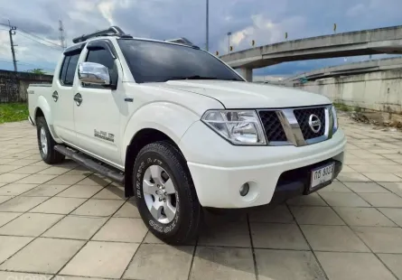 2011 Nissan Navara 2.5 Calibre Grand Titanium รถกระบะ ออกรถง่าย รถบ้านมือเดียว ป้ายแดง 