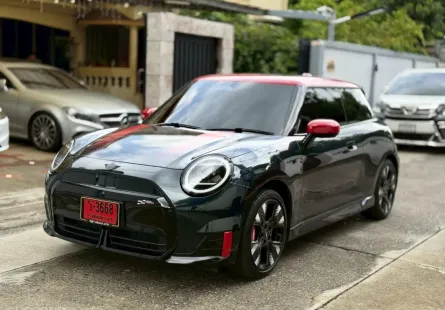 Mini Cooper SE Cooper SE 32.6 kWh 2025 สภาพใหม่ ไมล์น้อย 