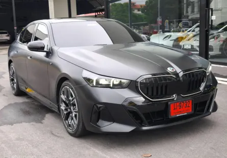 2025 BMW 5 Series 2.0 530e รถเก๋ง 4 ประตู ออกรถง่าย รถบ้านไมล์น้อย 