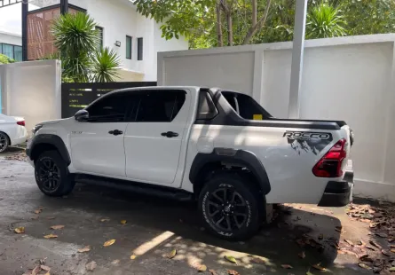 TOYOTA HILUX REVO2.4 PRERUNNER ROCCO AUTO 2WDปี23ขาวมุก ไมล์แท้ เข้าศูนย์ตลอด
