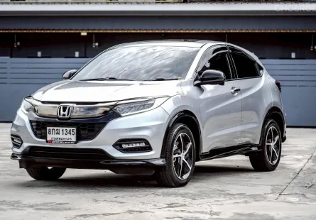 Honda HR-V 1.8 RS ปี 2018 สีเทาเข้ม พร้อมใช้งาน