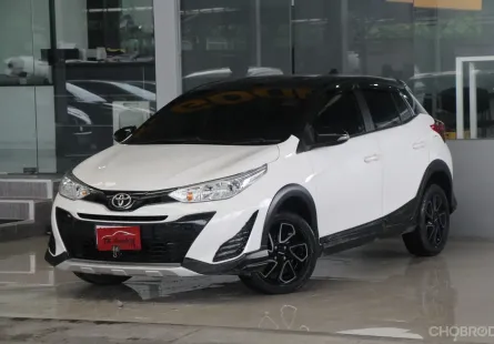 Toyota YARIS 1.2 Mid CROSS ปี 2020 รถบ้านมือเดียว ใช้น้อยเข้าศูนย์ตลอด สวยเดิมทั้งคัน ออกรถ0บาท