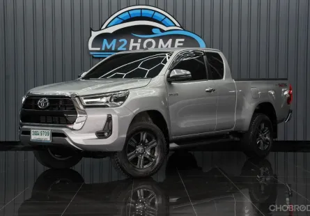 TOYOTA HILUX REVO SMART CAB 2.4 PRERUNNER MID AT ปี 2022 จด 2023 สี เทา