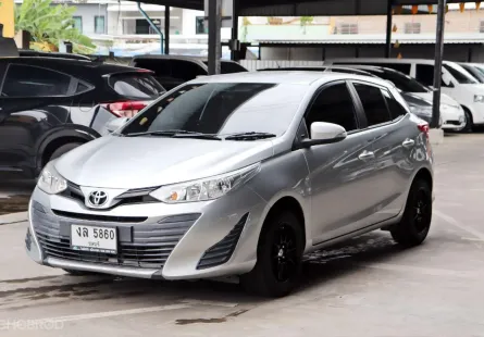 2020 Toyota YARIS 1.2 E รถเก๋ง 5 ประตู 