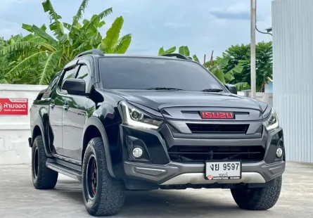 Isuzu V-Cross รถมือเดียวป้ายแดง สีเดิมทุกชิ้น