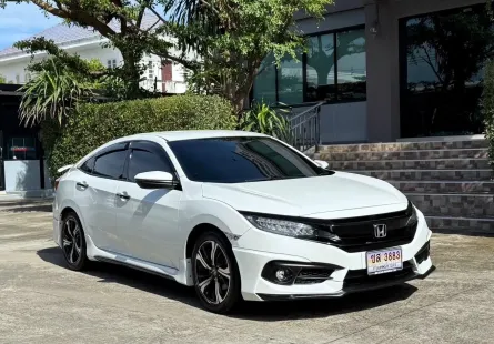 2018 HONDA CIVIC FC 1.5 TURBO RS รถมือเดียวป้ายแดง รถวิ่งน้อย เข้าศูนย์ทุกระยะ ไม่มีอุบัติเหตุครับ