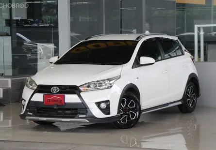 Toyota YARIS 1.2 TRD Sportivo ปี 2017 ไมล์แท้9x,xxxโล ไม่เคยติดแก๊ส รถบ้านมือเดียว ออกรถ0บาท
