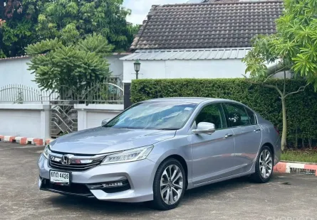 ขายรถยนต์ Honda Accord 2.0 ปี 2017 สภาพดีมาก